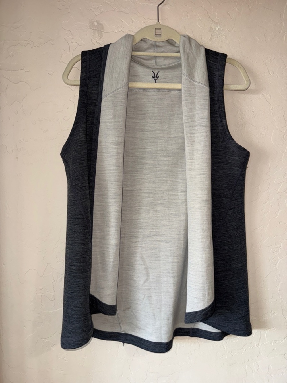 Ibex women’s merino wool blend reversible open front vest size small